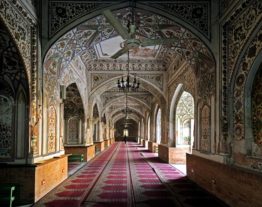 Mahabat Khan Mosque Image 3